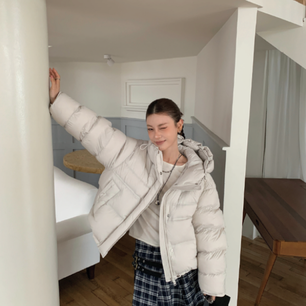 『百川』女款秋冬时尚百搭加厚宽松连帽款冬季鹅绒外套（MTT85681）