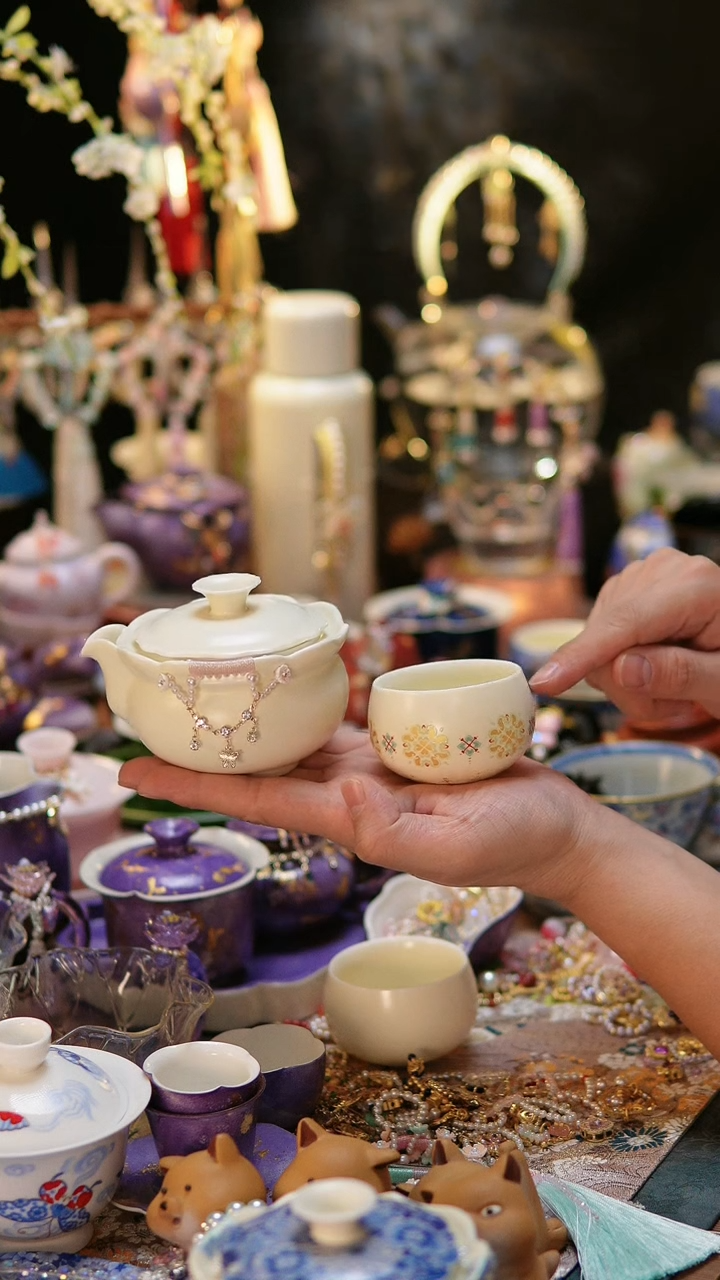 【闪购商品】壶壶象牙白仙女手抓壶+一宝象花杯