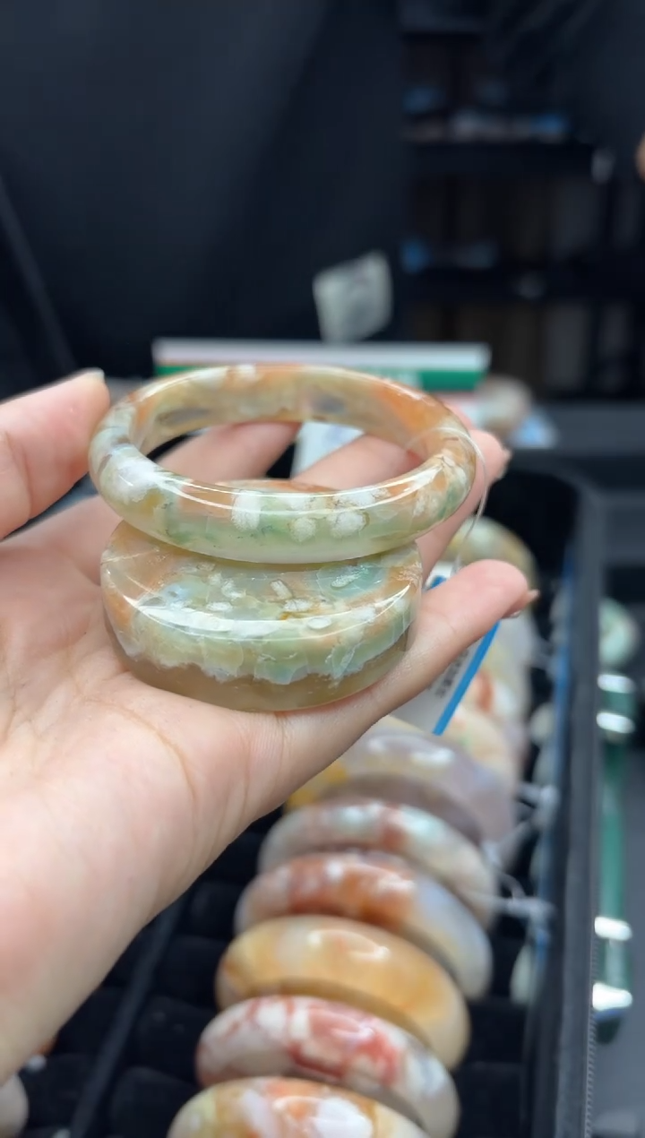 【闪购商品】石英质玉手镯未镶嵌456（52圈赠送镯心）