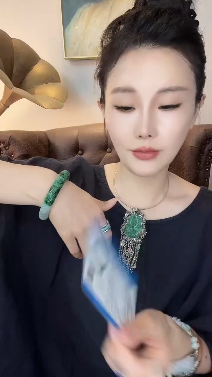 未镶嵌手链翡翠雪*梅翡翠B163