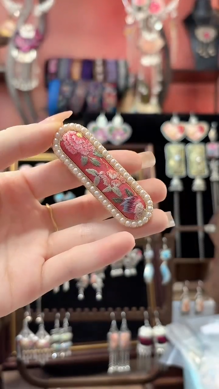 织绣 云织谣民族风精美饰品   31