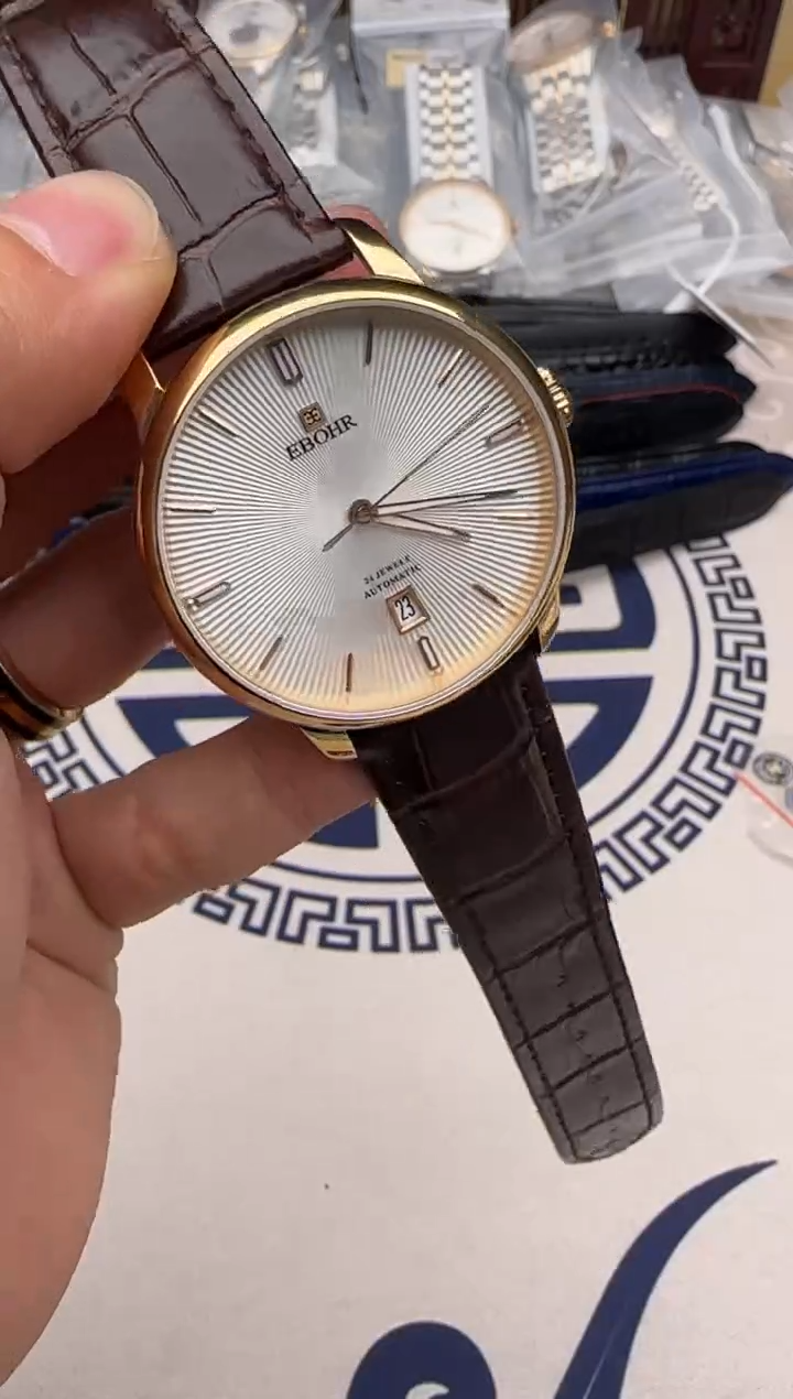 男士腕表一物一拍
