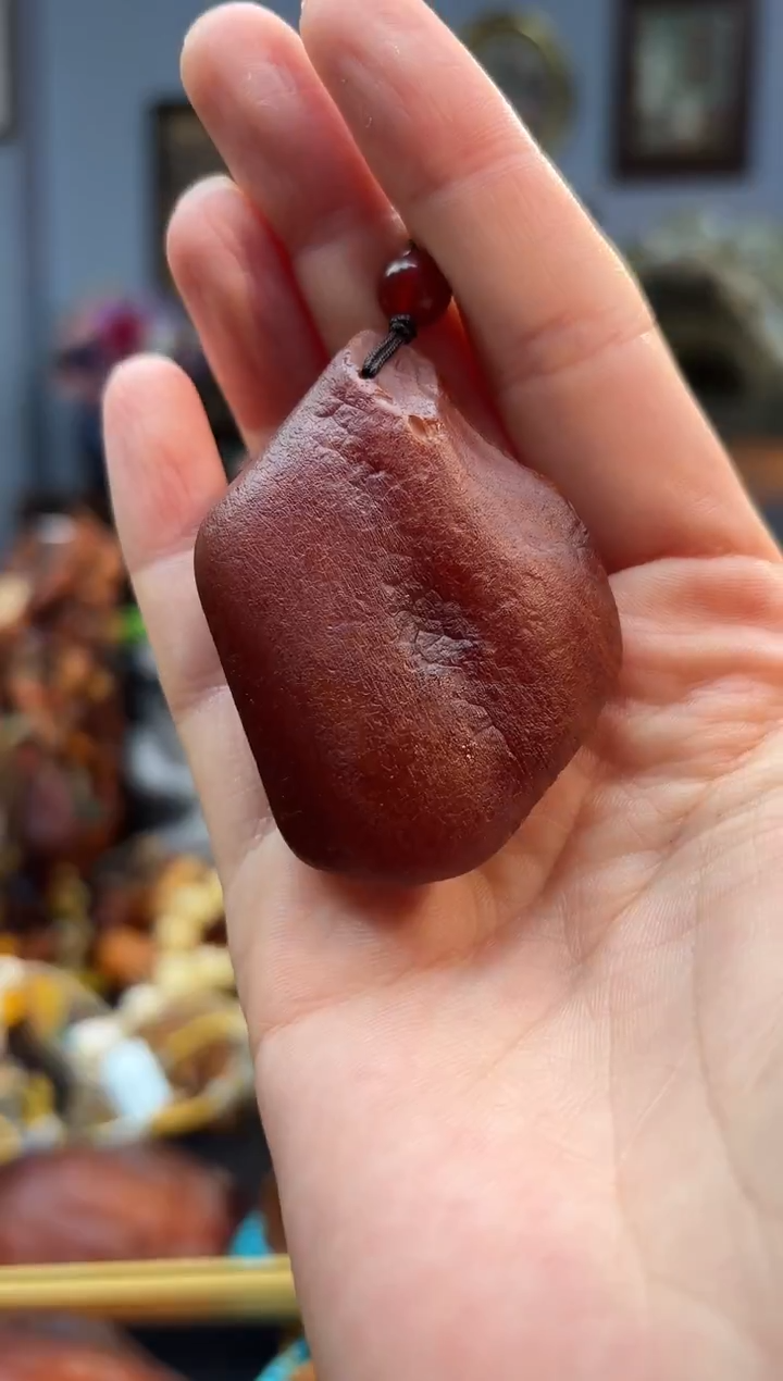 琥珀颈饰未镶嵌吊坠