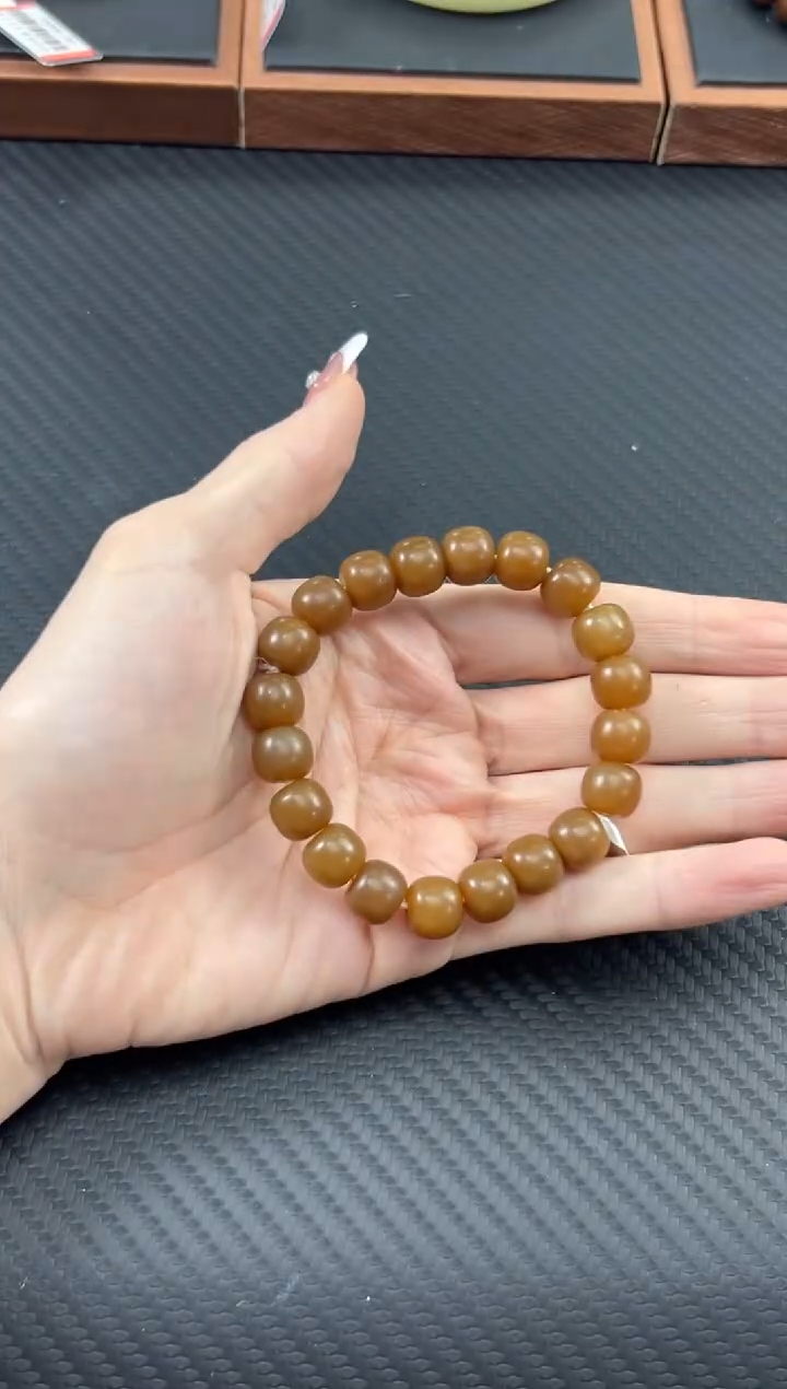 【闪购商品】和田玉手串未镶嵌若羌 微色差卡10手串
