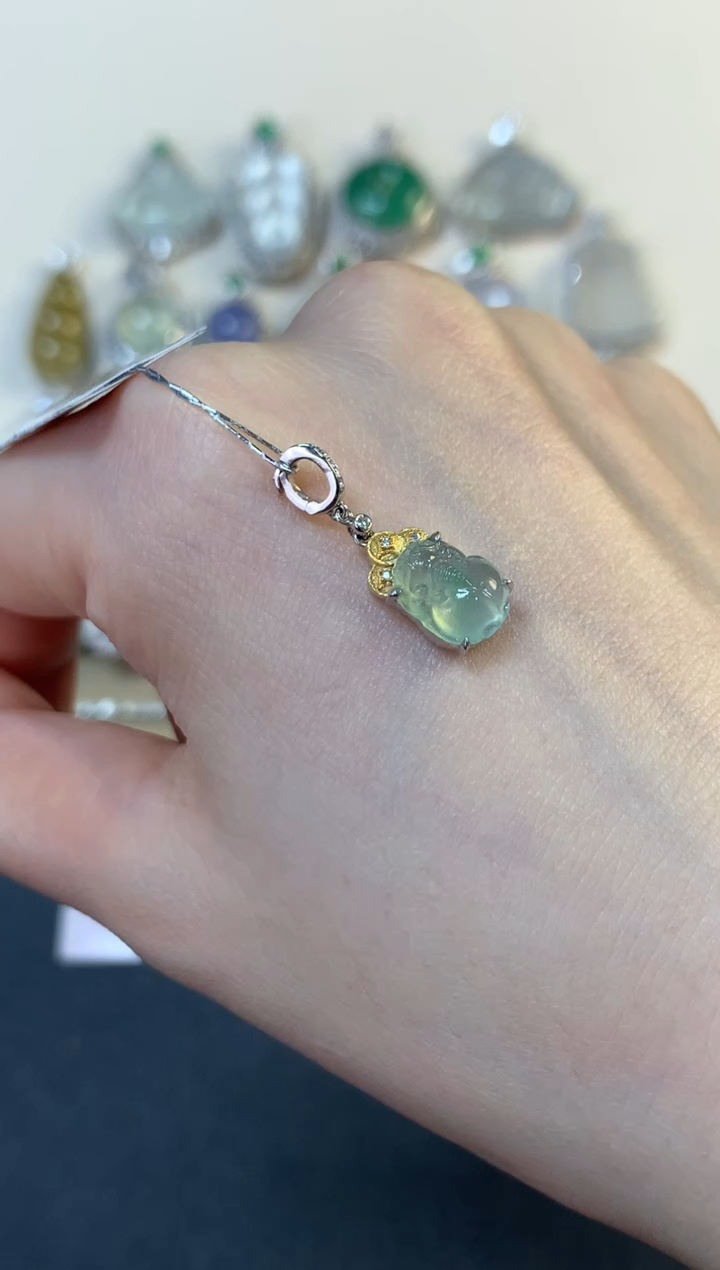 翡翠18K金镶嵌吊坠(不含链)貔貅1200