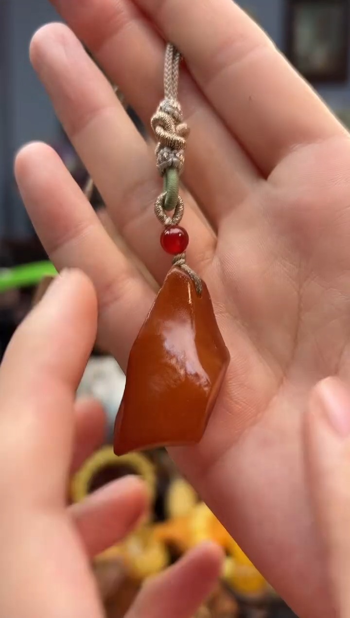 琥珀颈饰未镶嵌包挂