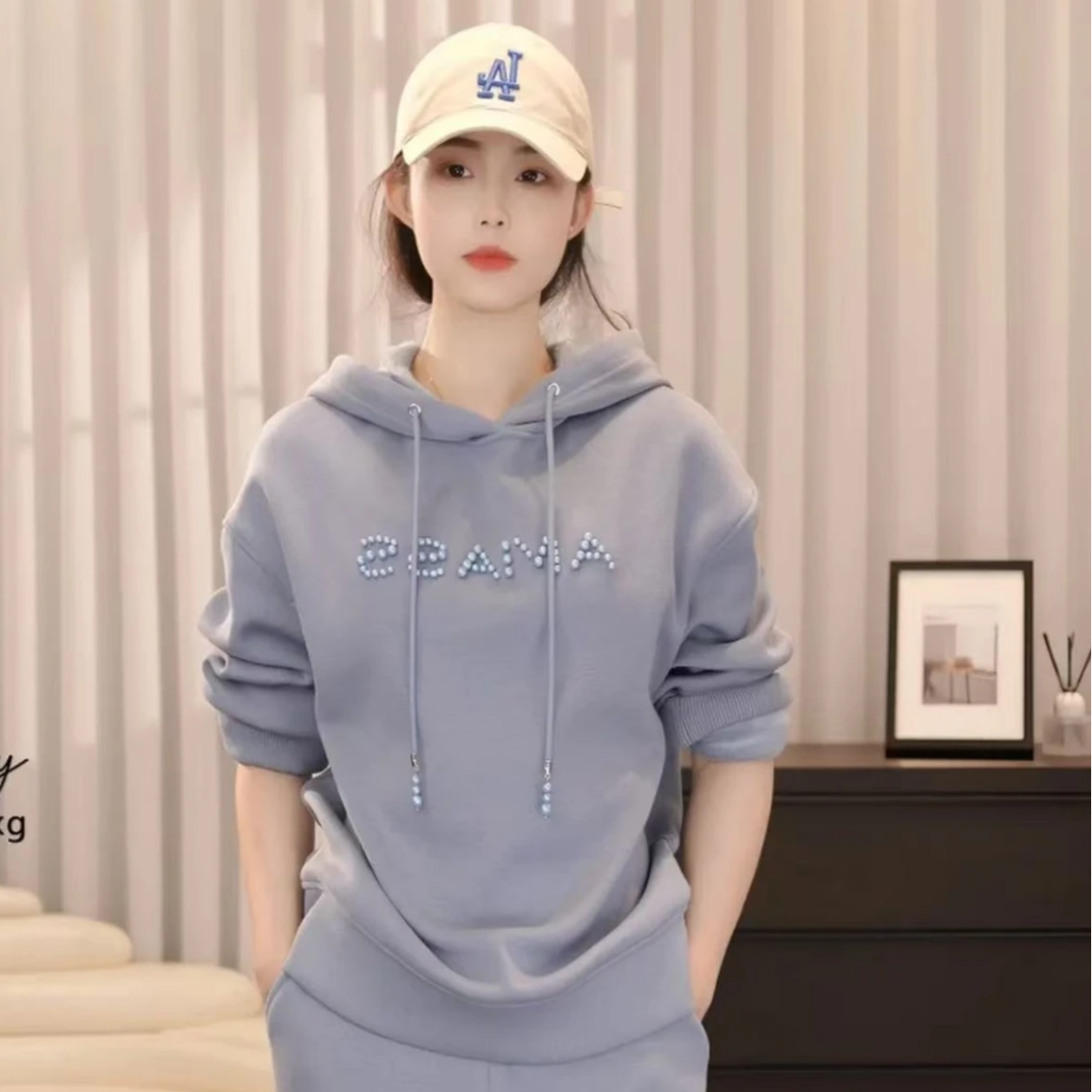 AMASS/阿玛施秋冬慵懒感洋气减龄带帽百搭韩版宽松套头卫衣530106