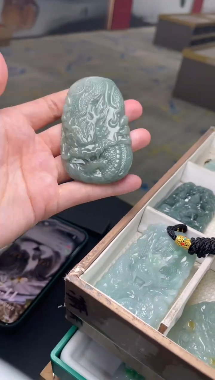 【闪购商品】定制翡翠未镶嵌03-06HDJT0140369