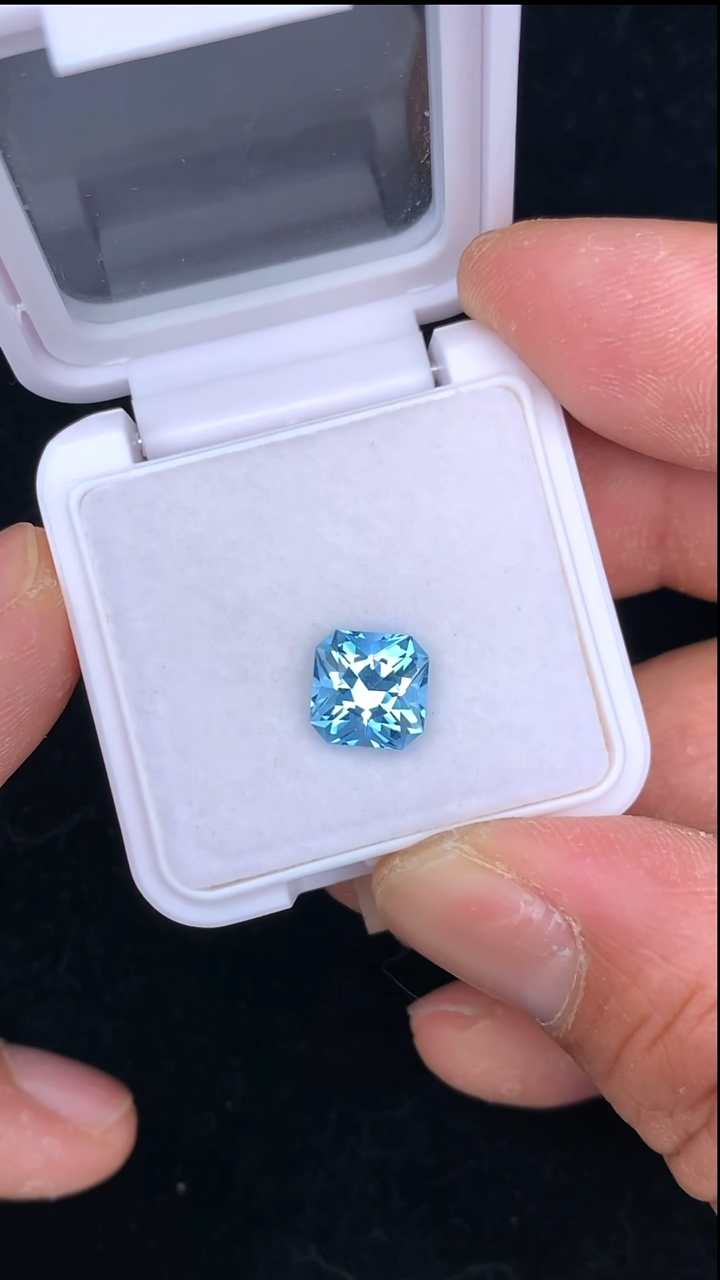 【闪购商品】石榴石裸石未镶嵌2.76克拉