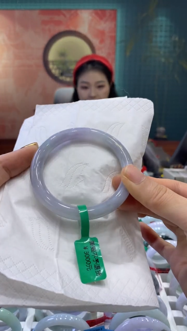 【闪购商品】翡翠手镯未镶嵌多人05009