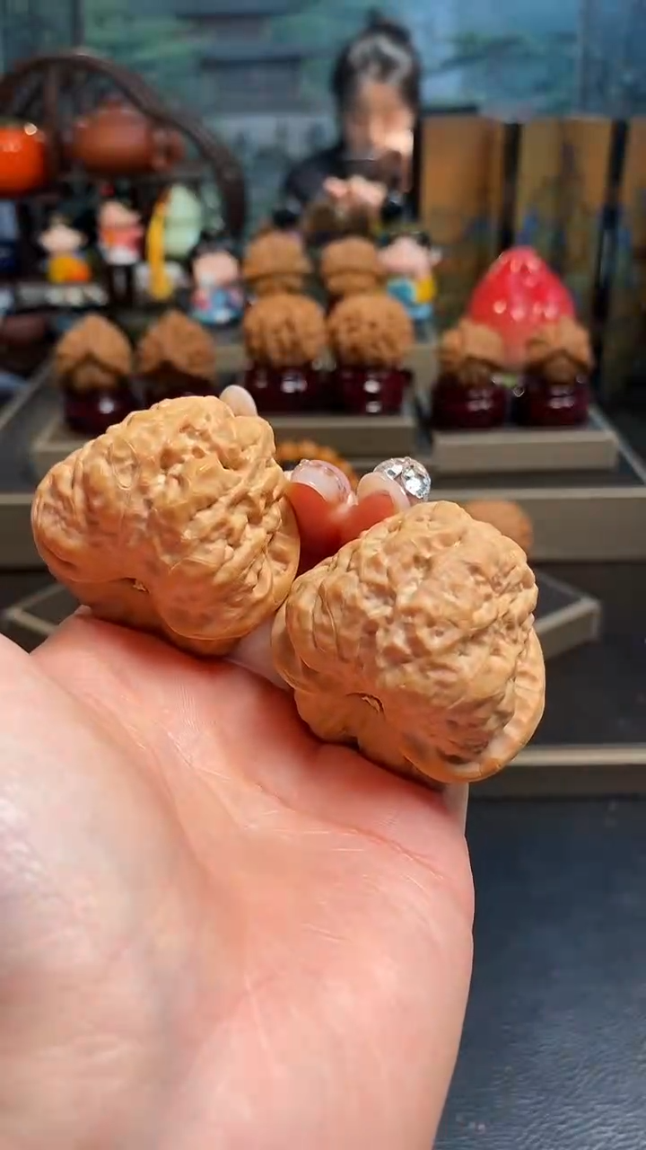 【闪购商品】文玩核桃吊坠B674蛤蟆头43