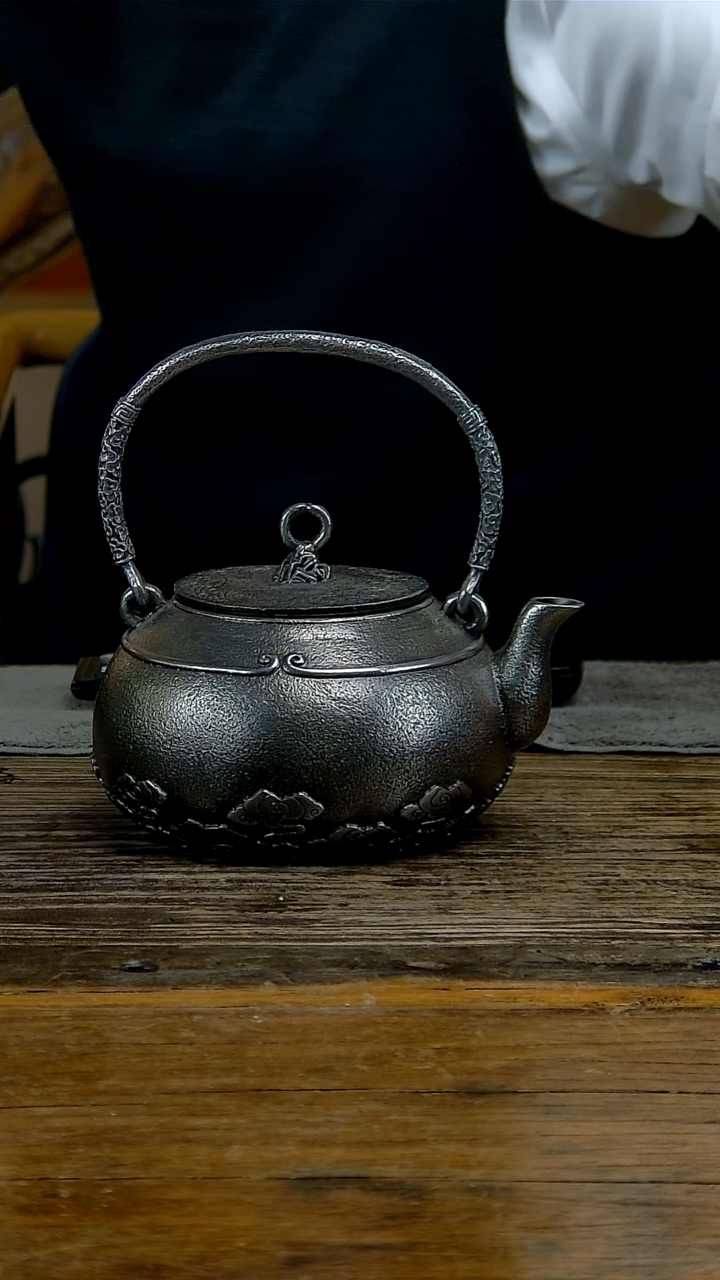 别看我人不正经。壶，正儿八经！！