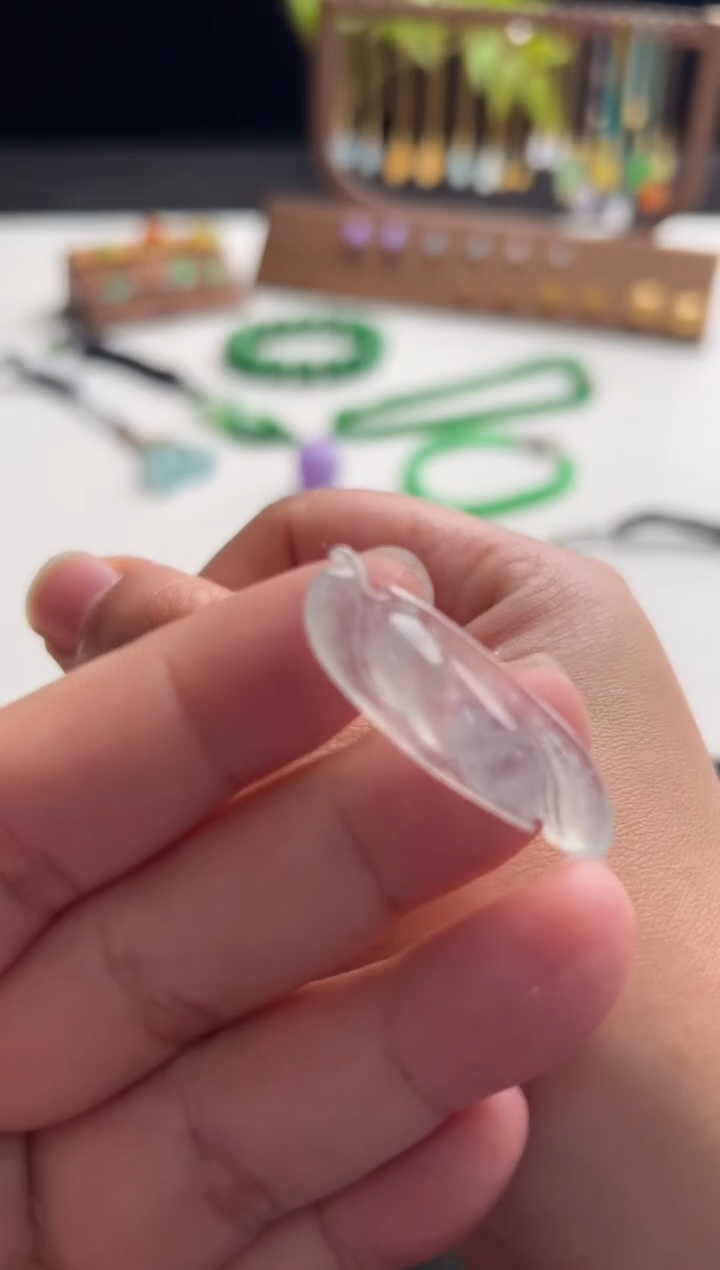 【闪购商品】定制翡翠未镶嵌780随行豆