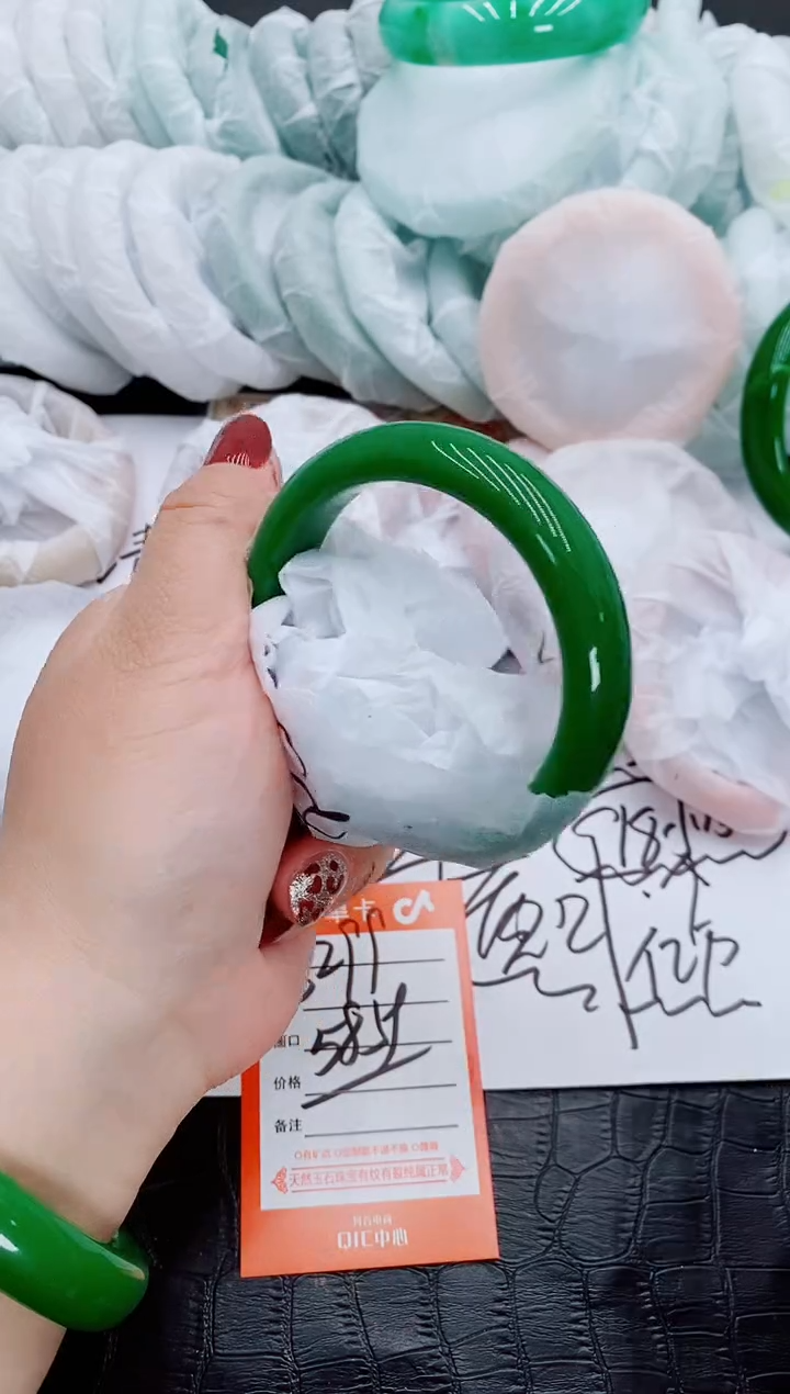 【闪购商品】石英质玉手镯未镶嵌S299-58-59