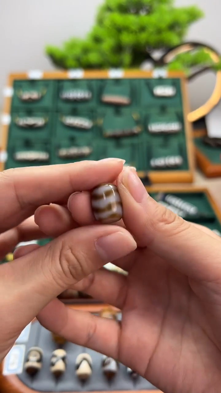 玛瑙/玉髓（覆膜）颈饰未镶嵌3.（微瑕随机发货）