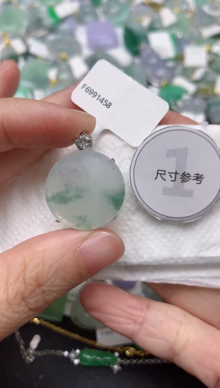 颈饰未镶嵌翡翠天然缅甸A货翡翠