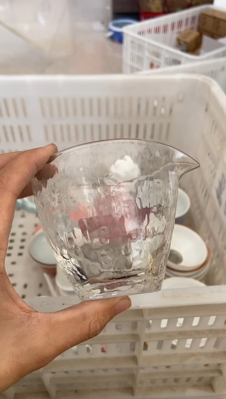 杯无运费险有瑕疵的摄影的产品有使用过的痕迹有点脏介意勿拍