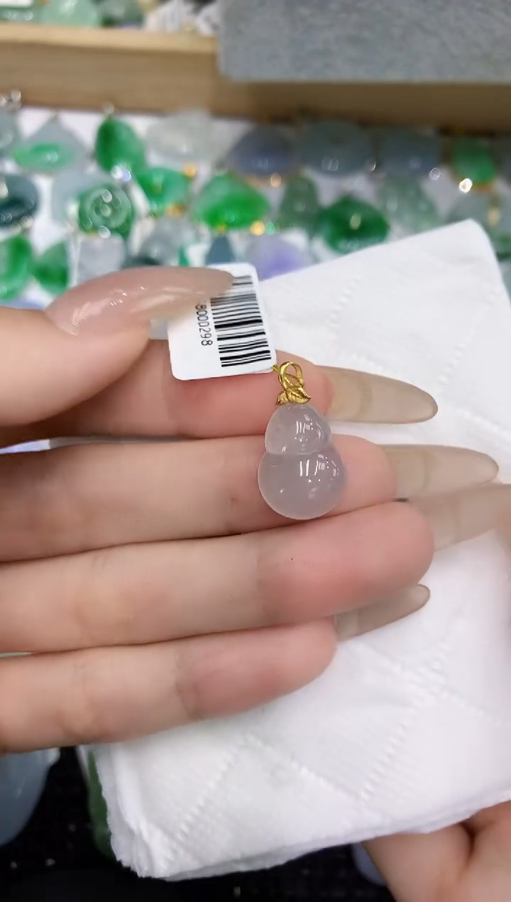 翡翠18K金镶嵌颈饰111111111111