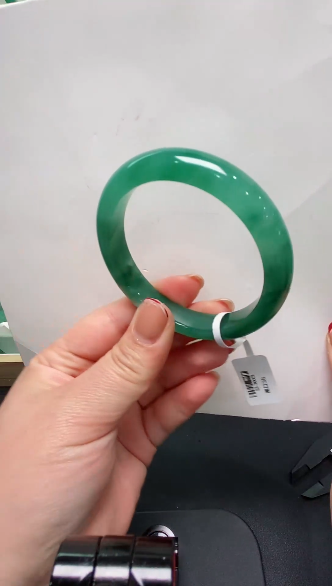 【闪购商品】石英质玉手镯未镶嵌天然飘花非洲翠（独龙玉）04