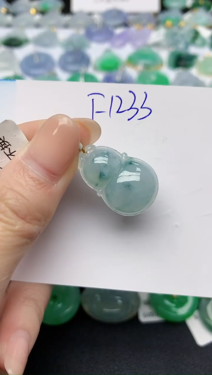 颈饰18K金镶嵌翡翠天然缅甸A货翡翠百元以上9元证书费自理