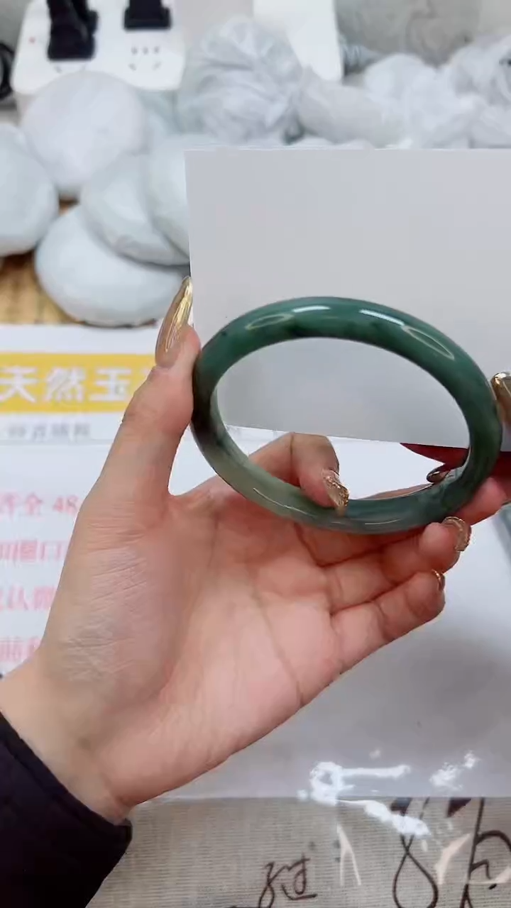 【闪购商品】石英质玉手镯未镶嵌K162-63