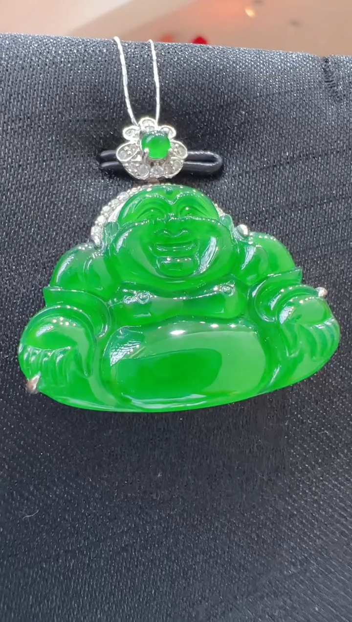 【闪购商品】翡翠吊坠(不含链)18K金镶嵌          