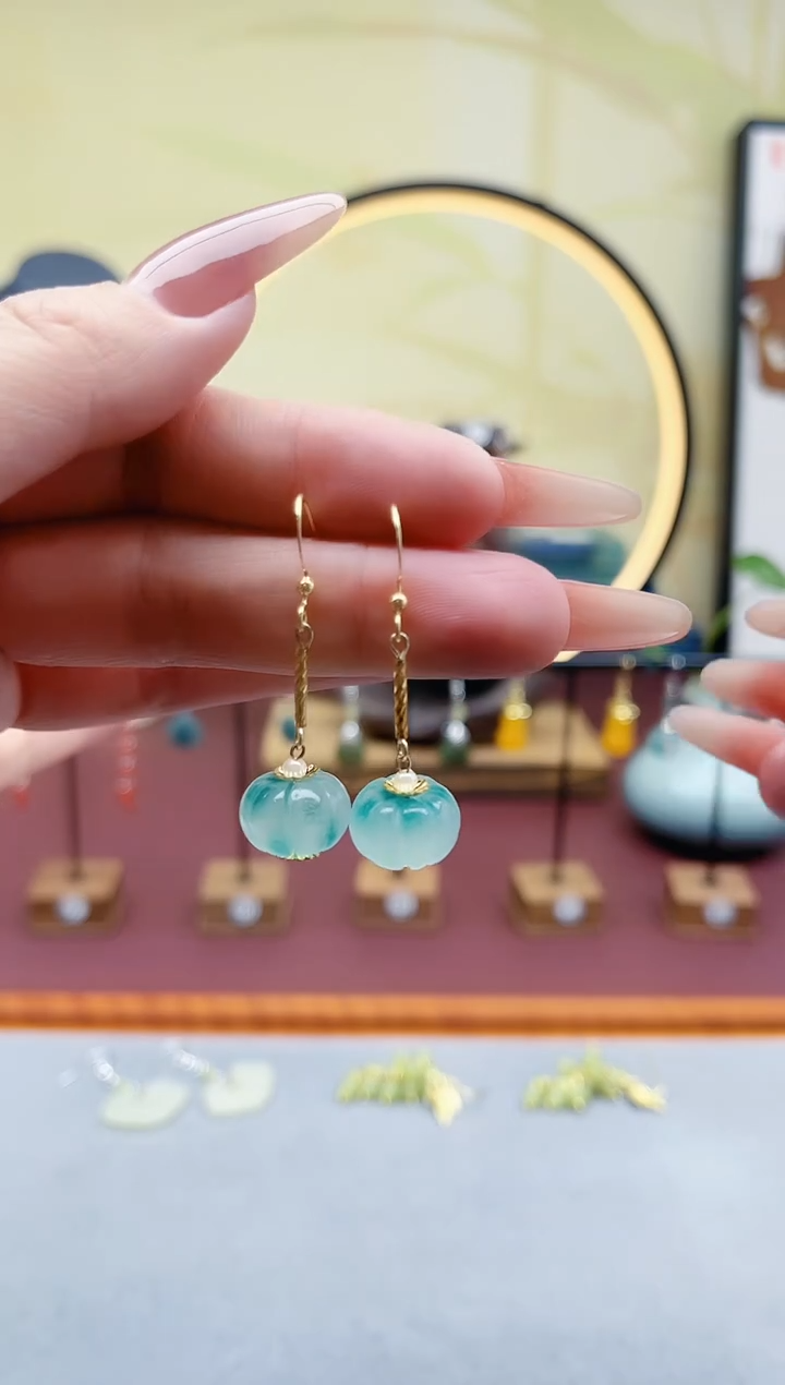 未镶嵌石英质玉（天山翠）耳饰00大南瓜