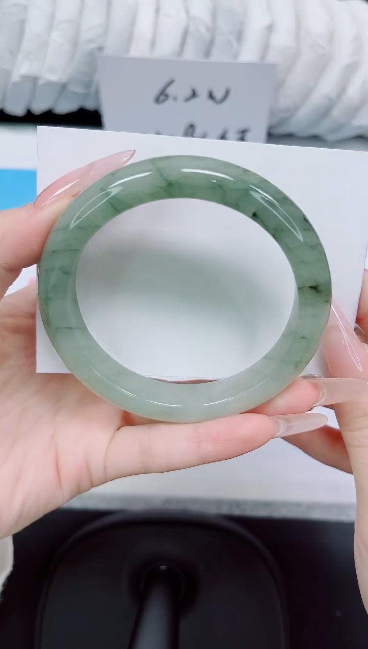 石英质玉手镯未镶嵌268