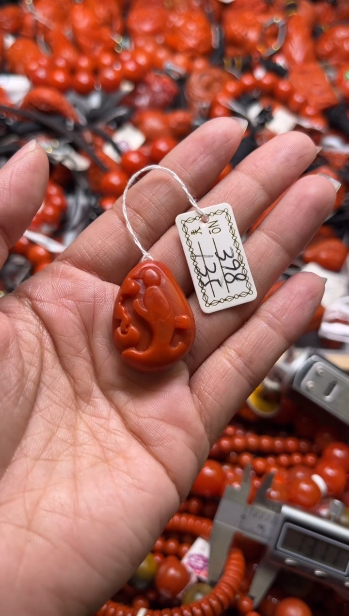 南红玛瑙未镶嵌珠宝奇石398