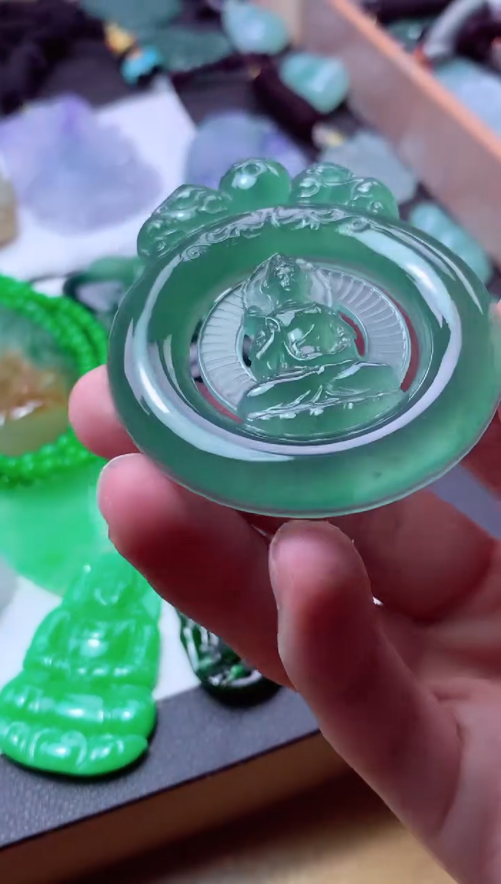 翡翠未镶嵌颈饰天然翡翠