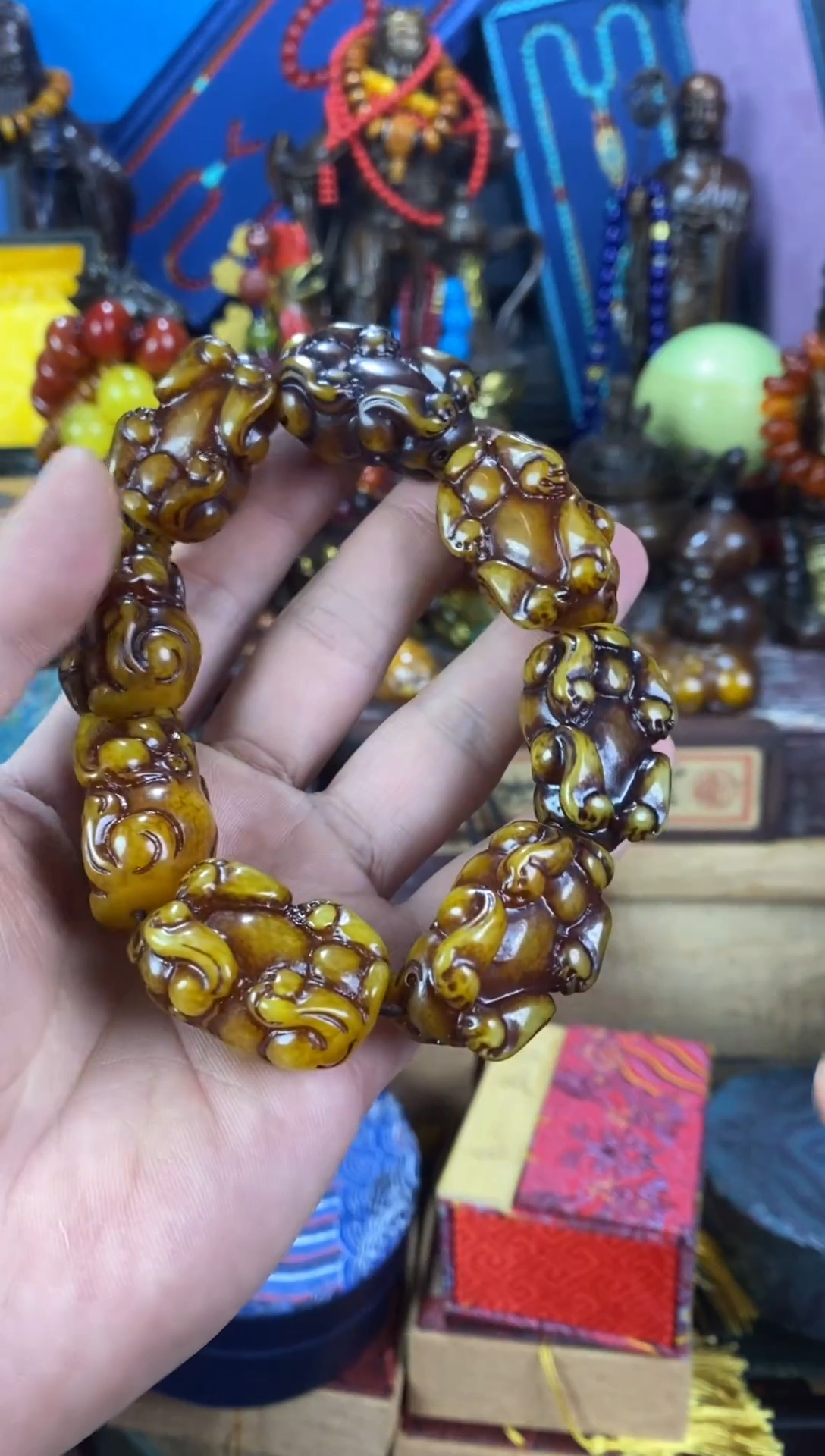 【闪购商品】琥珀颈饰未镶嵌精品摆件猪妹精选