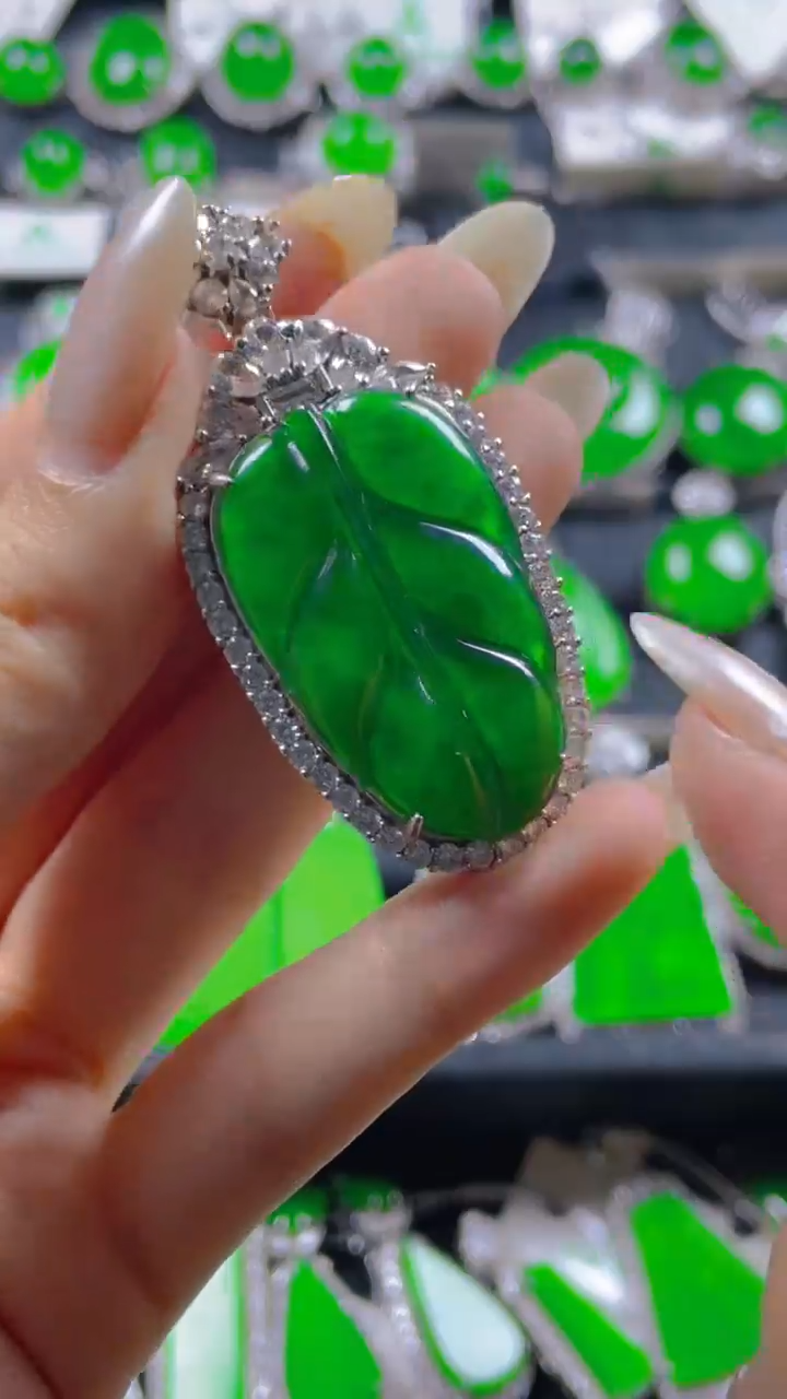 颈饰银S925镶嵌翡翠11