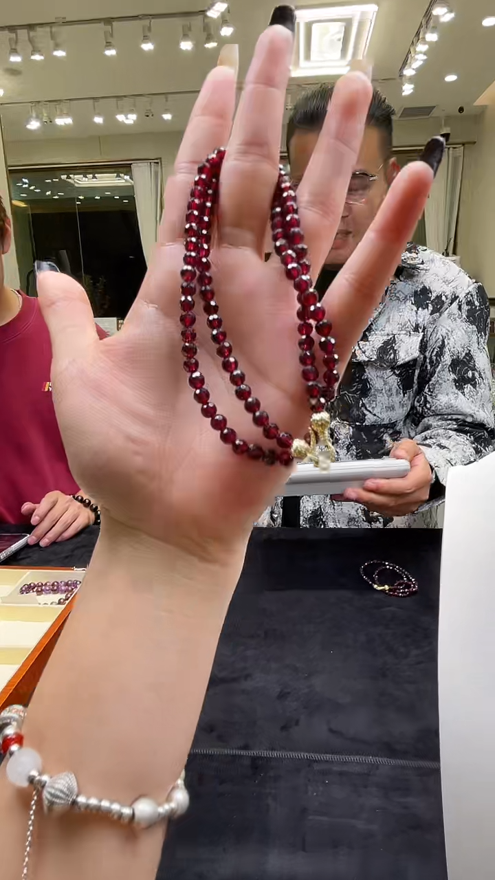 颈饰未镶嵌石榴石切割妈妈链