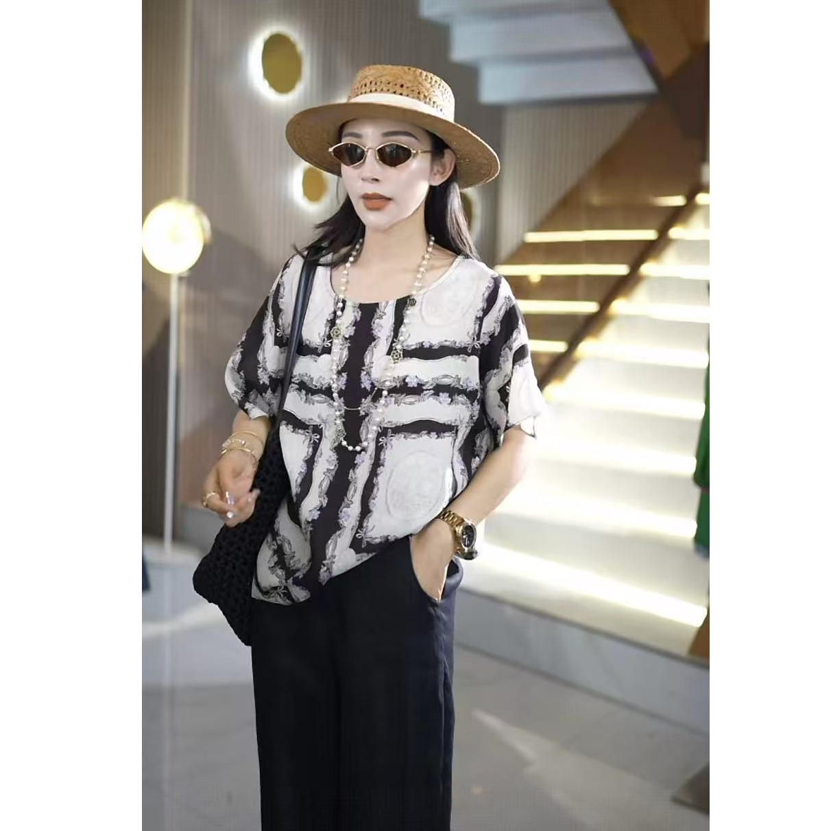 夏季高端时尚百搭洋气显瘦超凉快透气定位花方块上衣衬衫yf20810C