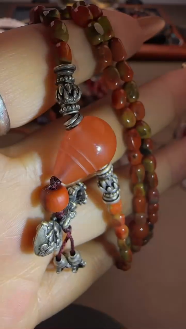 【闪购商品】南红玛瑙手链银S925镶嵌南红手链