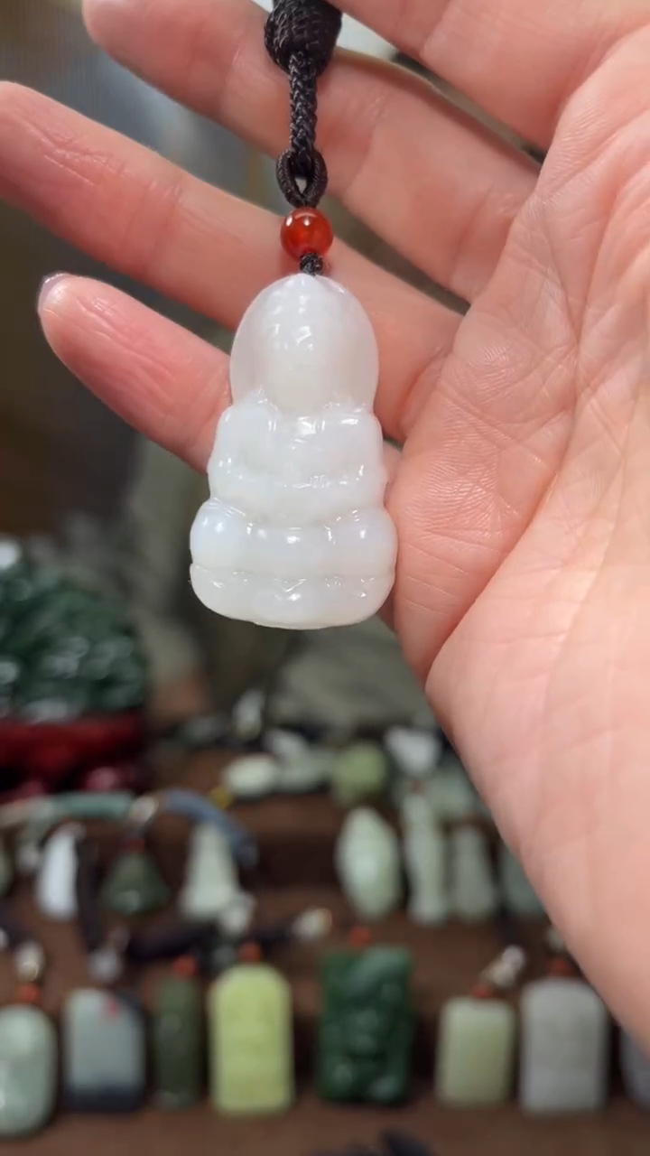 颈饰未镶嵌和田玉·