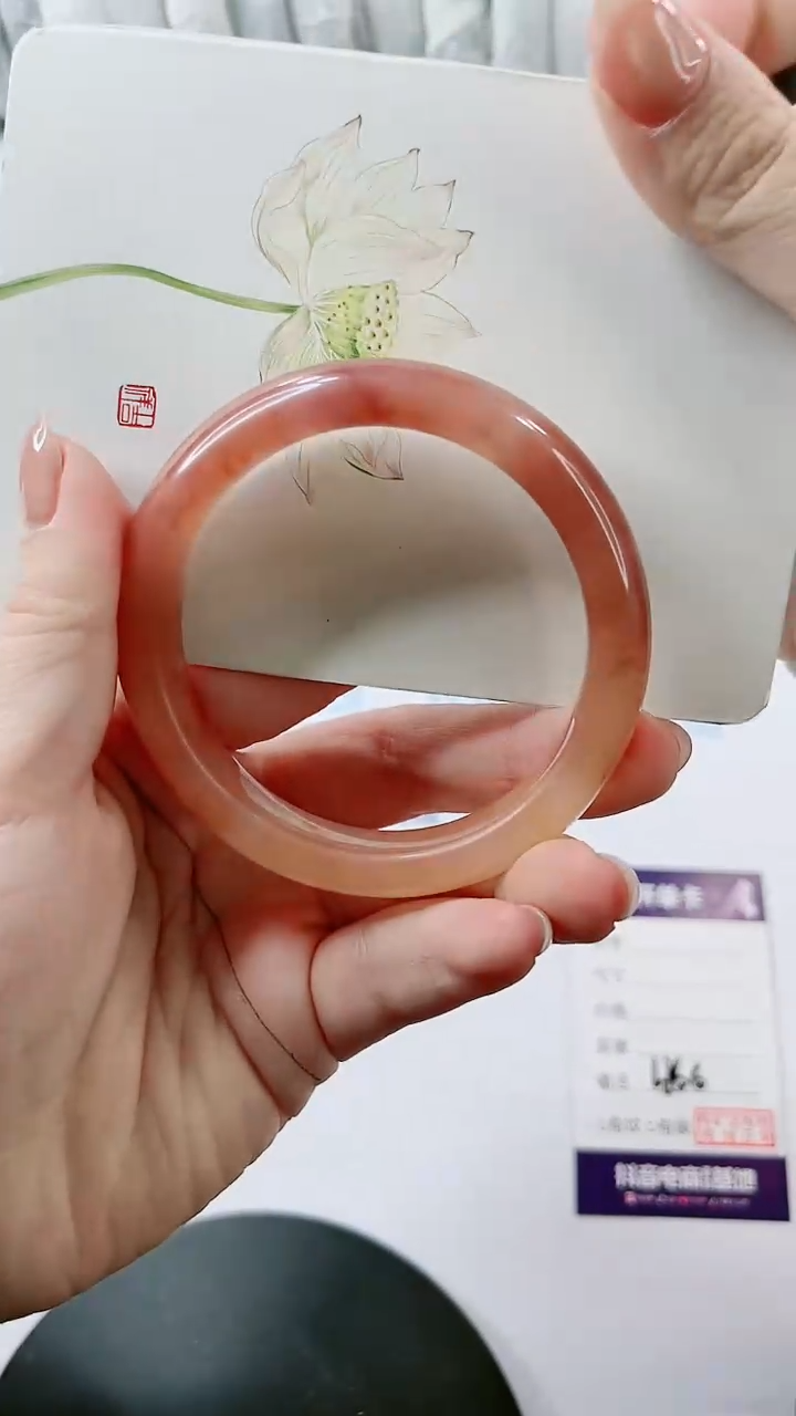 【闪购商品】石英质玉手镯未镶嵌多样性发货L266