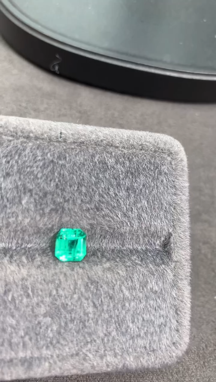 【闪购商品】祖母绿裸石未镶嵌j-69 1.62ct 送吉尔得