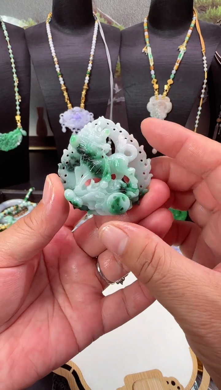 【闪购商品】定制翡翠未镶嵌拍照