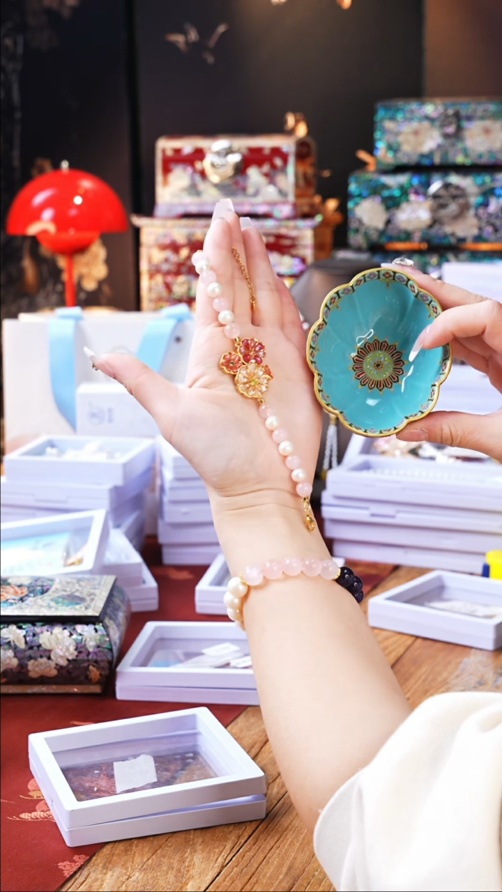 【闪购商品】瓷片豆包儿推荐饰品摆件