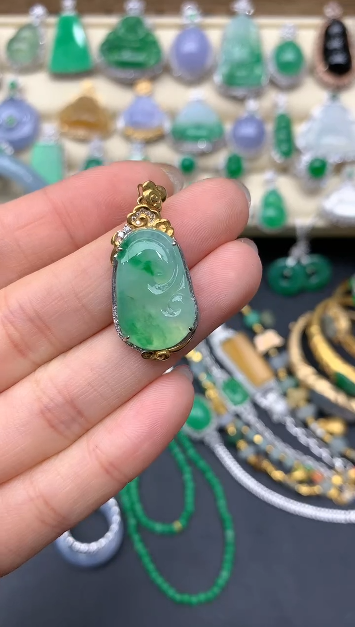 【闪购商品】翡翠颈饰18K金镶嵌379-中国好珍宝