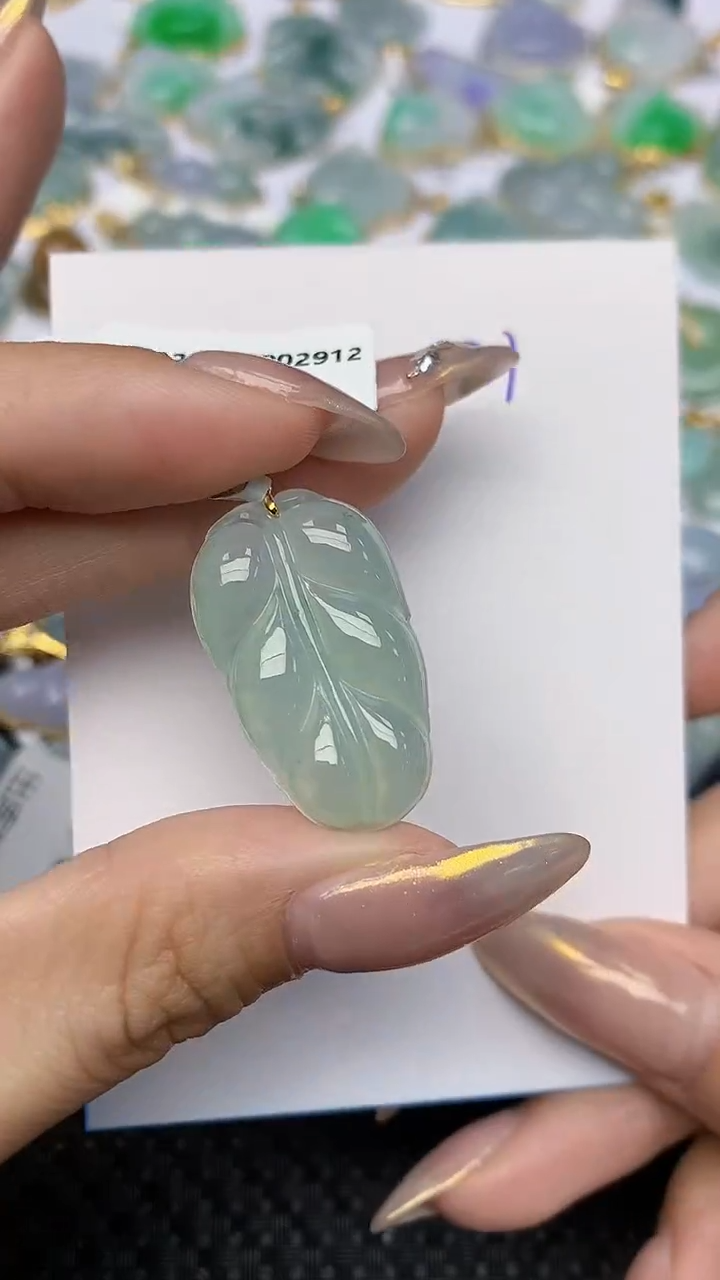 【闪购商品】翡翠18K金镶嵌颈饰 天然翡翠A货