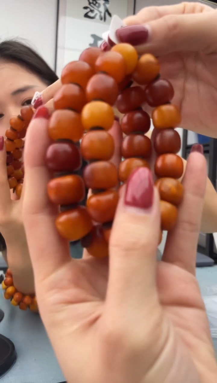 未镶嵌蜜蜡珠宝奇石假一罚十，027.14微瑕多样性发一件