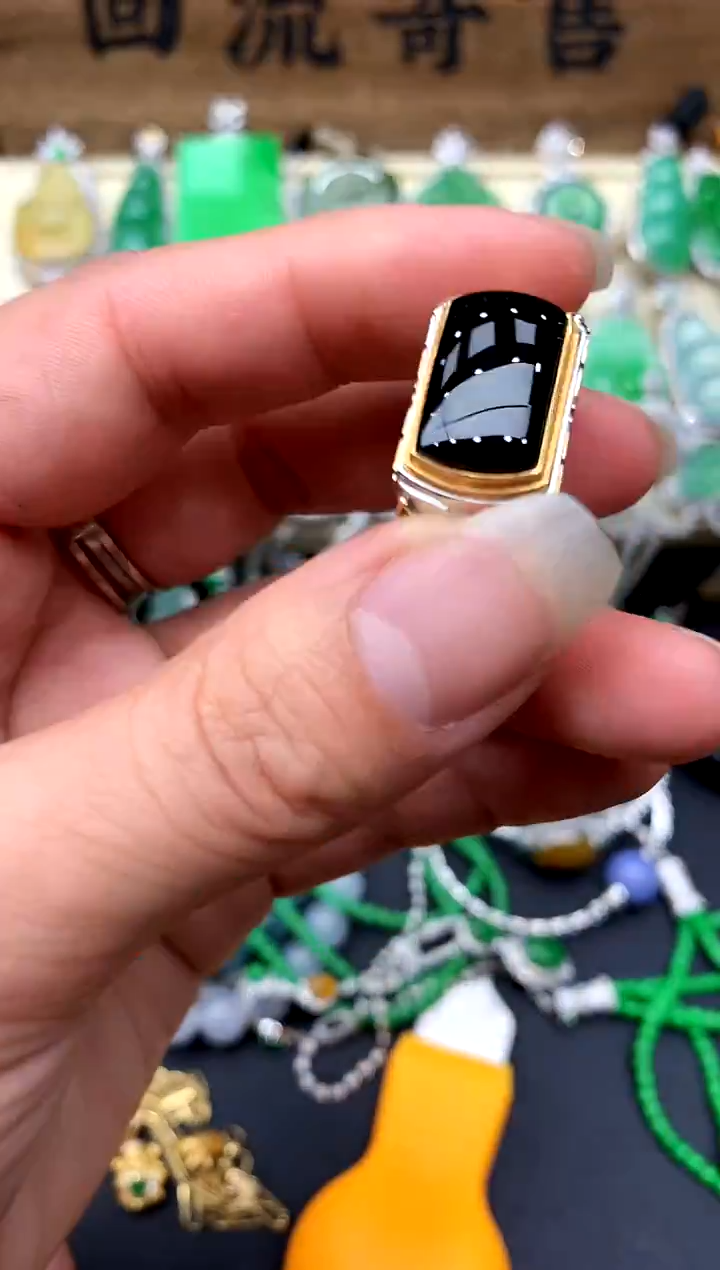 【闪购商品】翡翠戒指18K金镶嵌358-中国好珍宝