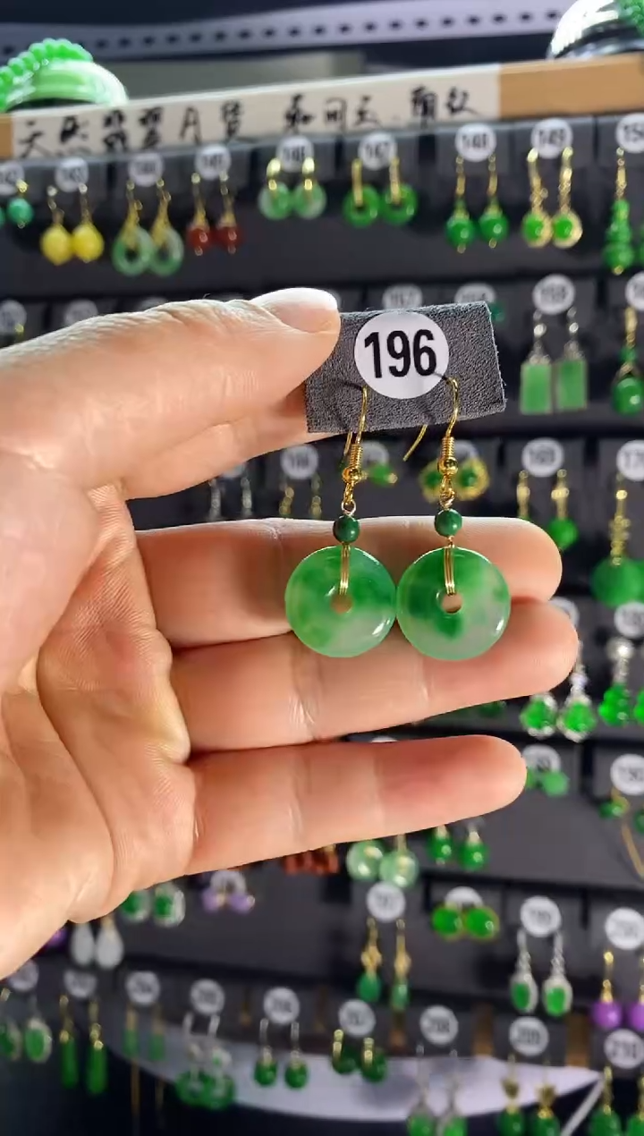 【闪购商品】翡翠耳饰银S925镶嵌196....