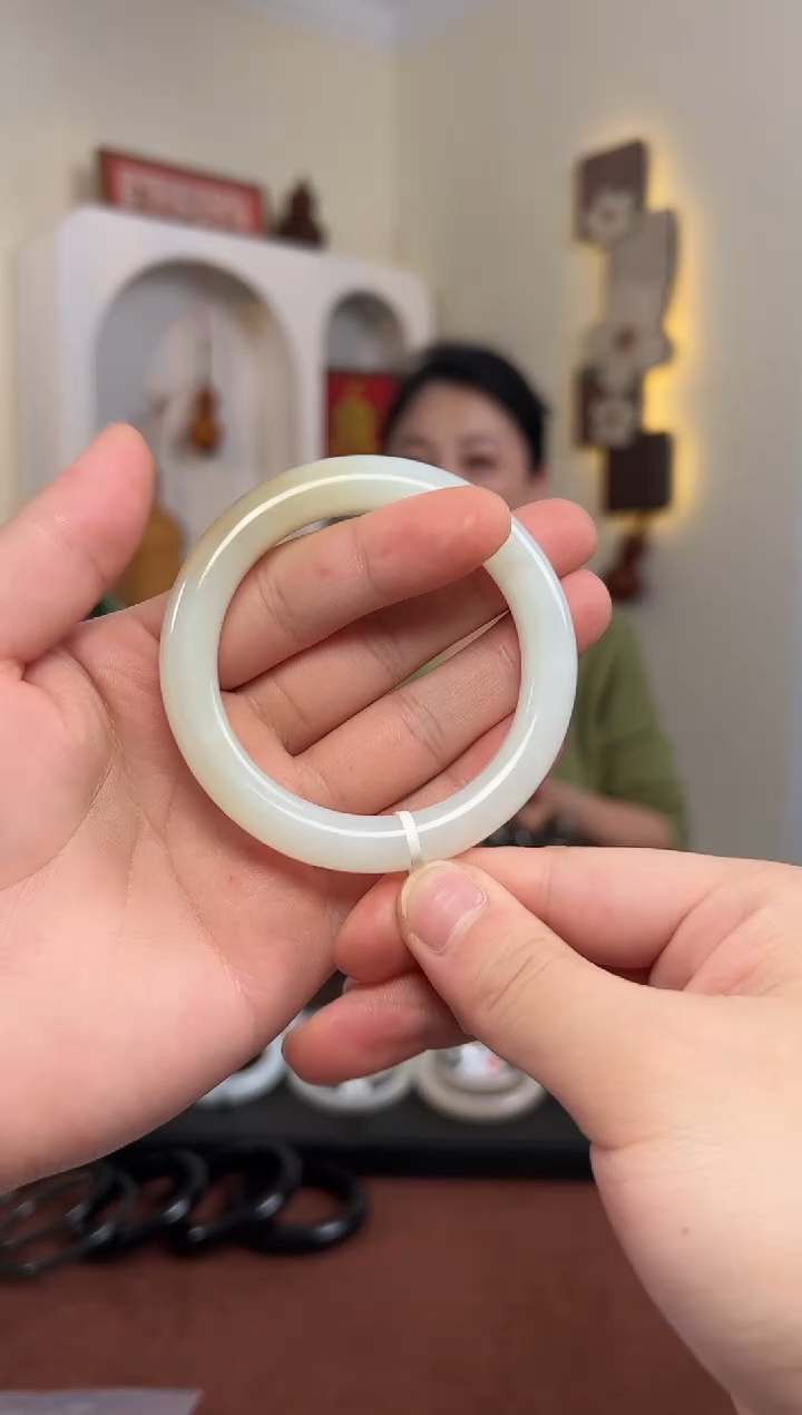 【闪购商品】和田玉手镯未镶嵌S5- 55mm 