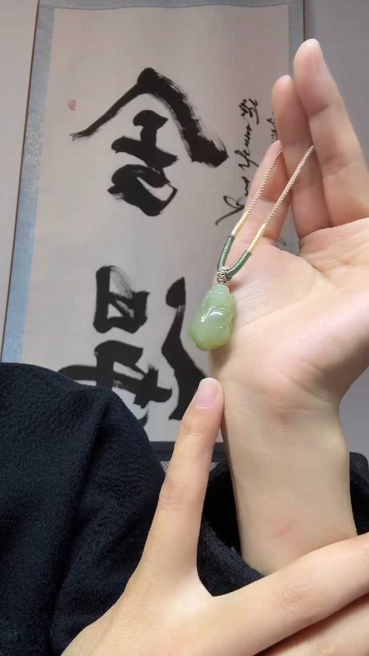 颈饰未镶嵌和田玉貔貅