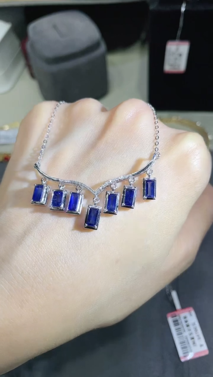 【闪购商品】蓝宝石项链18K金镶嵌·