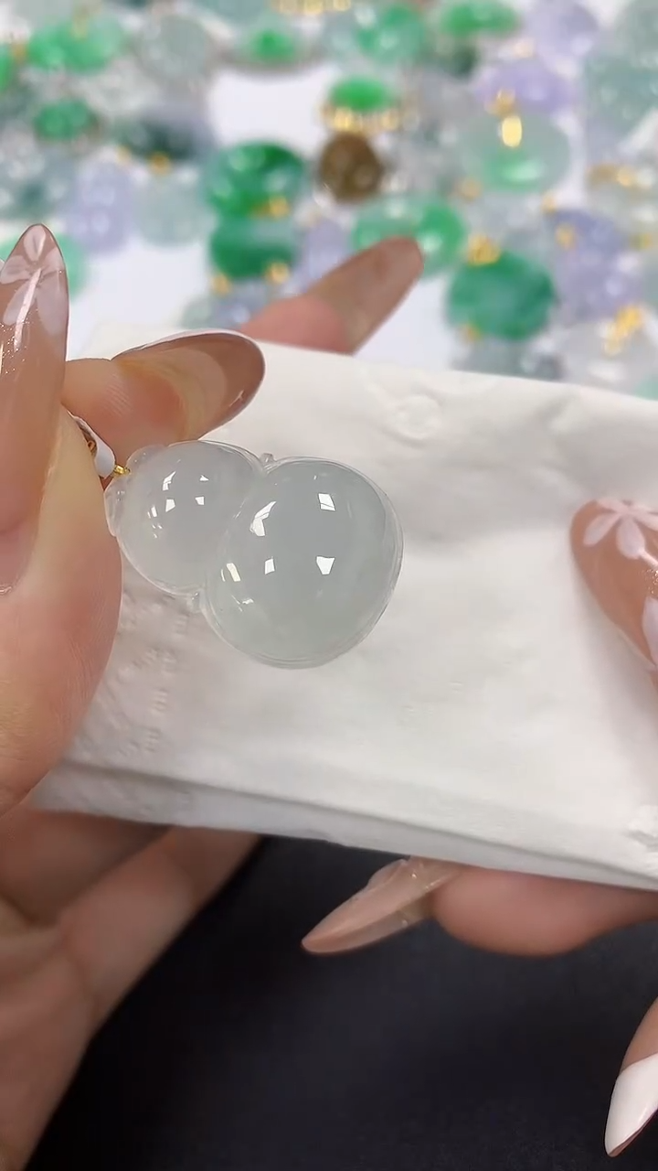 颈饰18K金镶嵌翡翠a货假一赔三支持复检百元上9元证书费自理