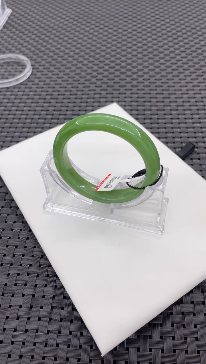 【闪购商品】和田玉手镯一条54未镶嵌(多样性发一件) Z1000